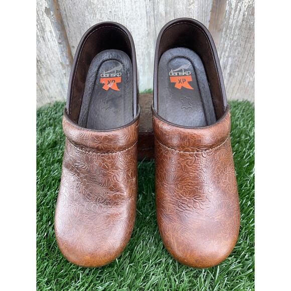 Dansko XP Professional Clogs Brown Tooled Floral Leather Clogs EU38 Women's 7.5 - Picture 3 of 8